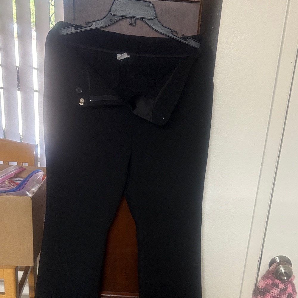 Chico's Classic Black Straight Leg Pants